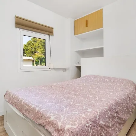 Beautiful Flat In Apartment Castelldefels